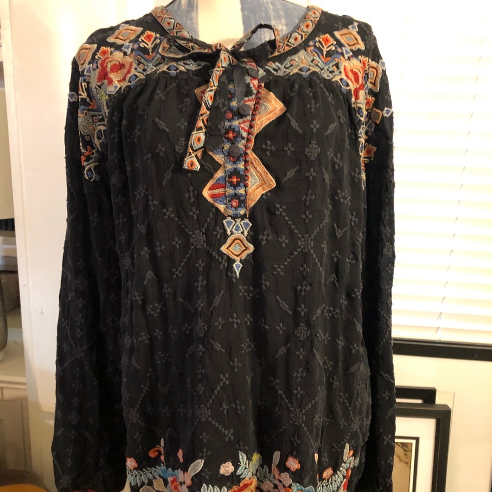 Johnny Was NWT L Ladies Black Rayon Blouse/tunic